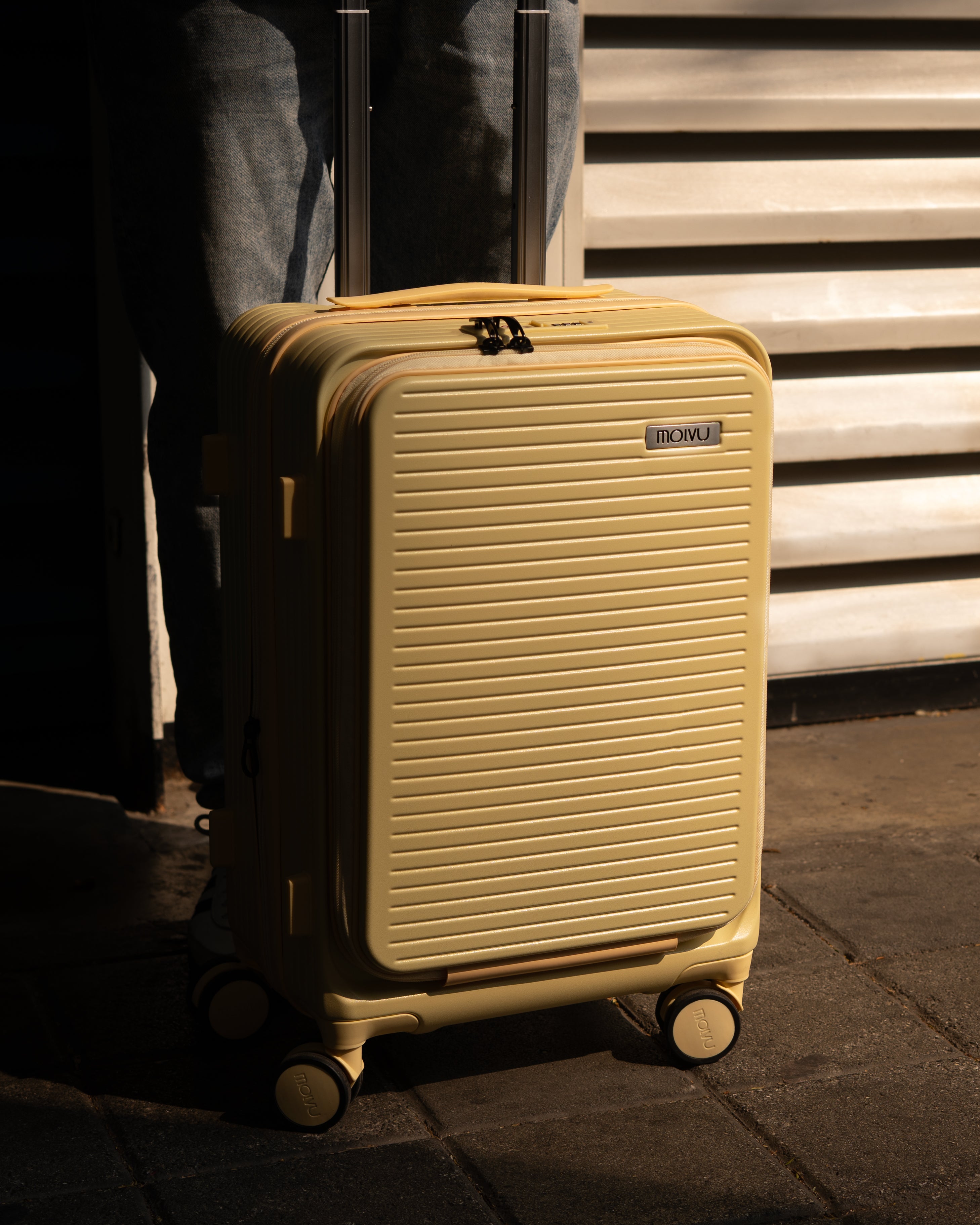 Maleta Viaje 3 (carry on) amarillo