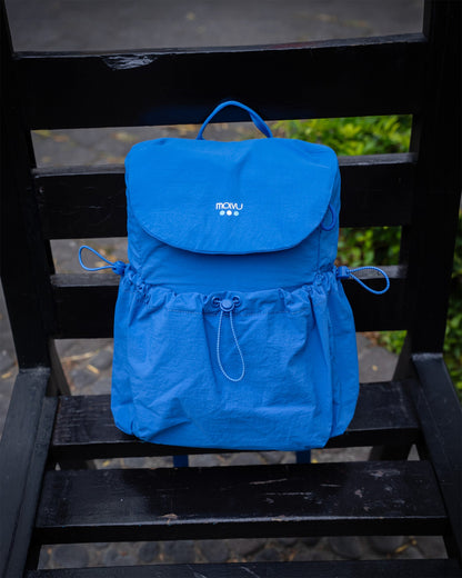 Mochila U7 Puff Azul en uso