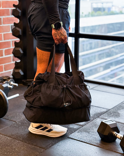 Maletín Entreno Puff Negro en uso