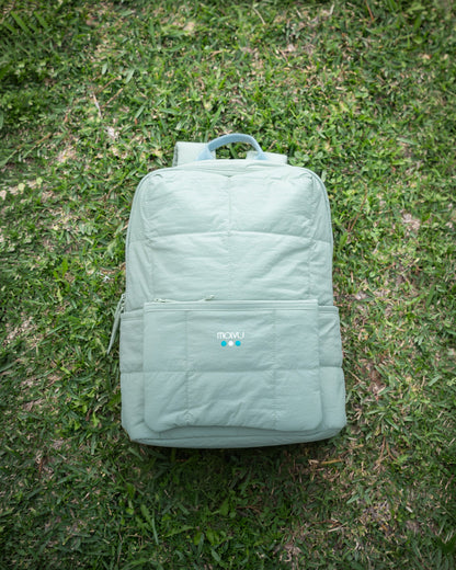 Mochila U8 Puff Verde Menta en uso