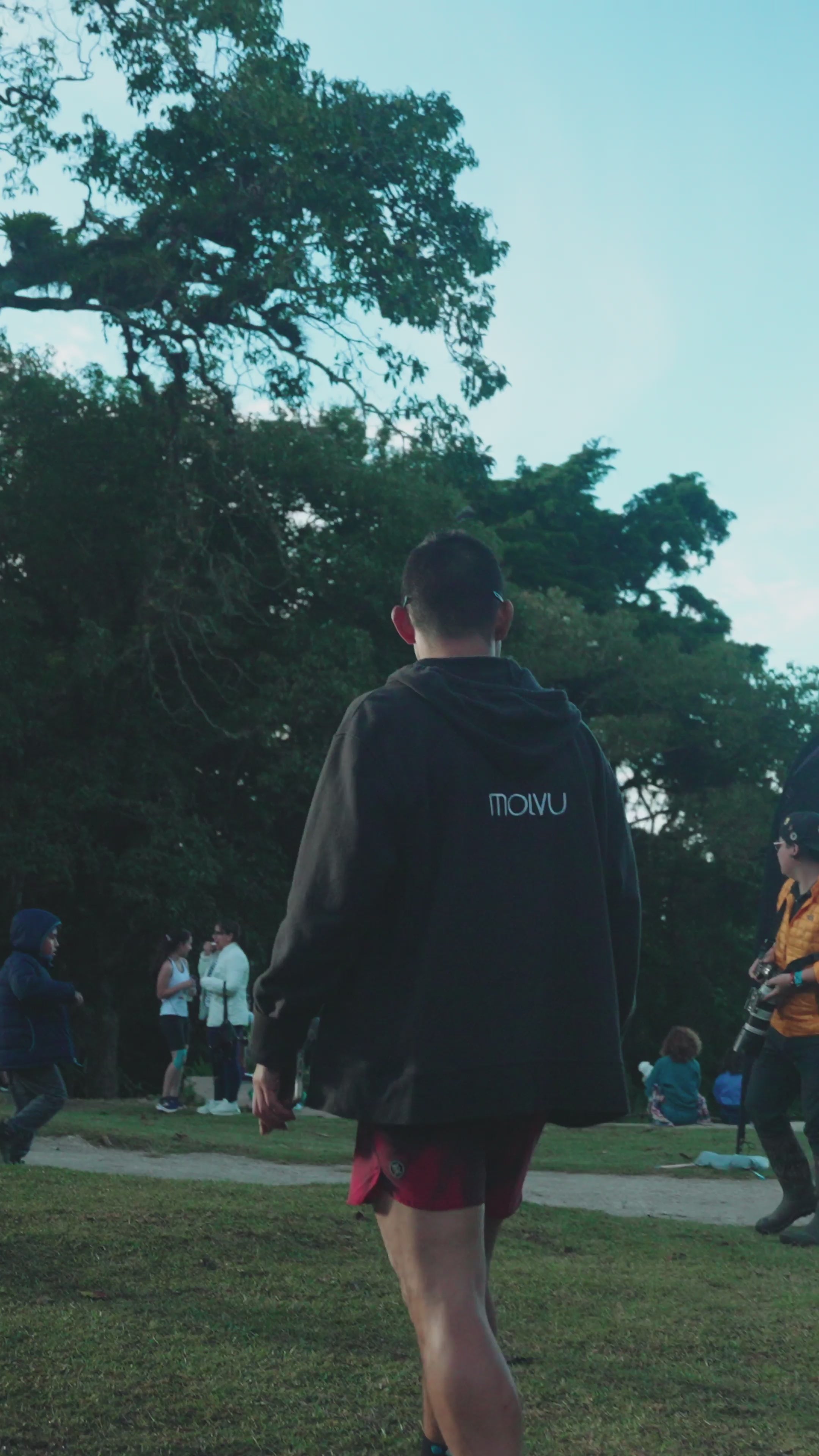Cargar video: 