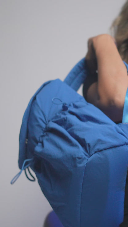 Mochila U7 Puff Azul – video del producto (vertical)